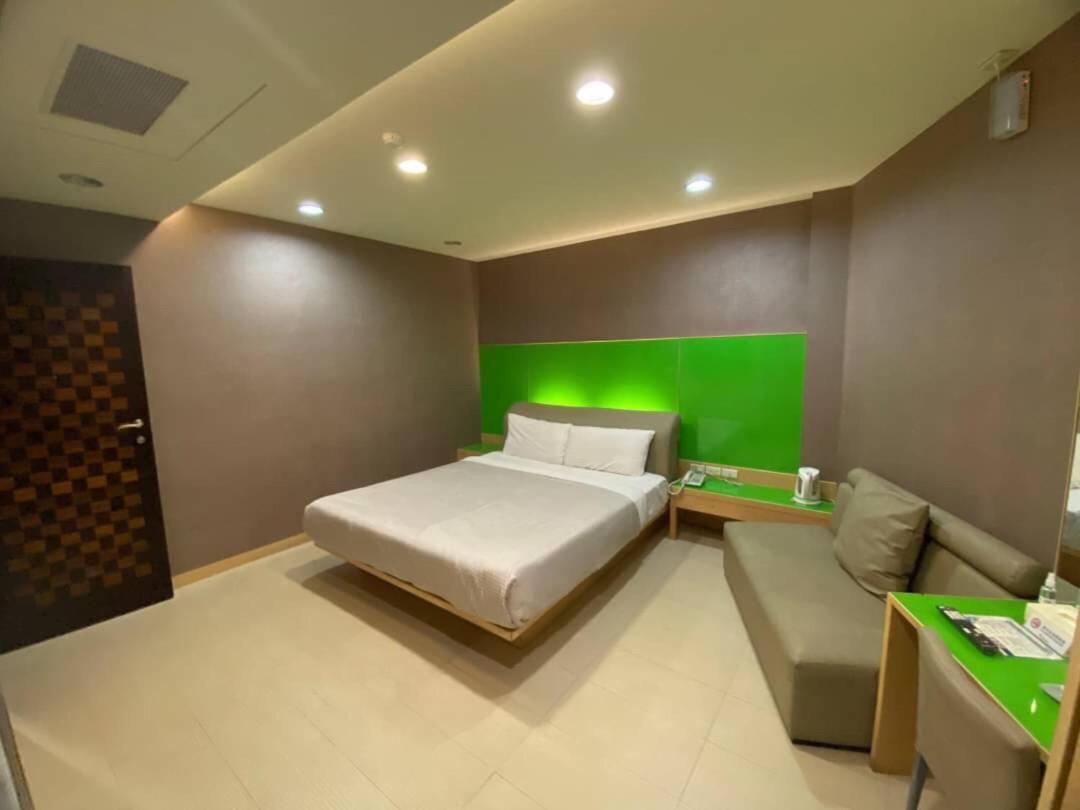 Love Hotel Pingtung 외부 사진